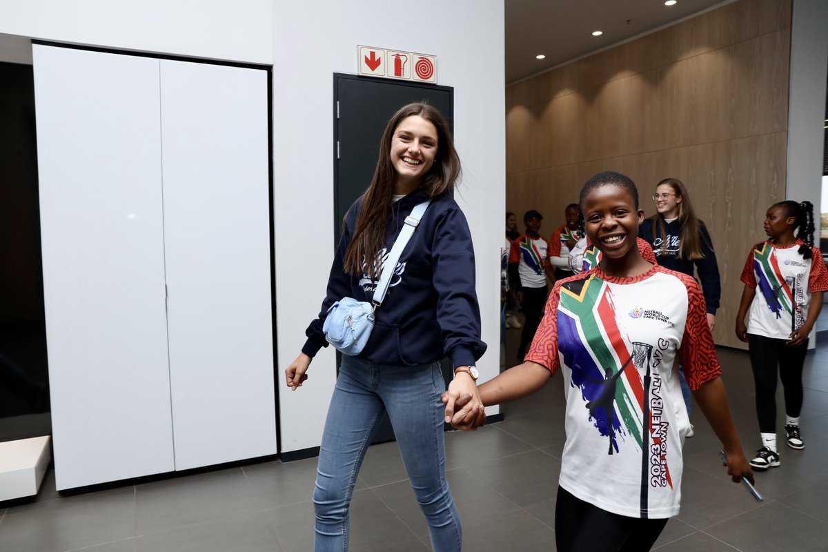 DStvNetball's tweet photo. The champs are here ๐ช๐ผ
The champs are here ๐ช๐ผ
The 2023 DStv Schools Netball Challenge made a stop at the @MultiChoiceGRP headquarters enroute to Cape Town for their World Cup experience.
#DStvNetballChallenge https://t.co/yVkx8iJk1e