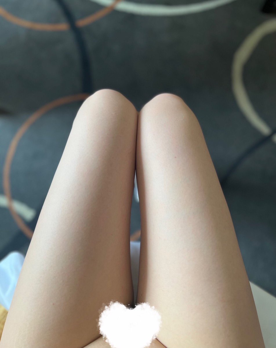 ふともも♡

#裏アカ
#裏アカ女子 
#裏アカ男子と繫がりたい