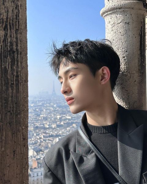 윈윈시☁️🤍🗼