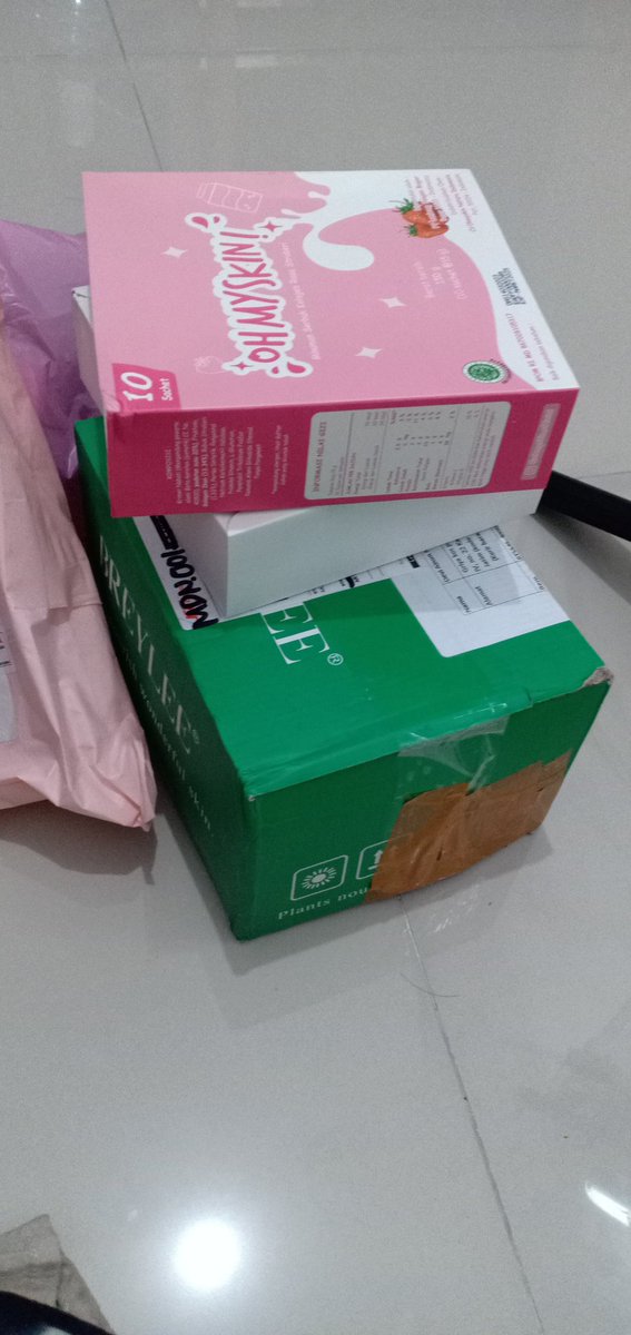 deviana_azlin's tweet photo. Jangan sakit dulu, masih belom akhir https://t.co/OPdjf6k32m