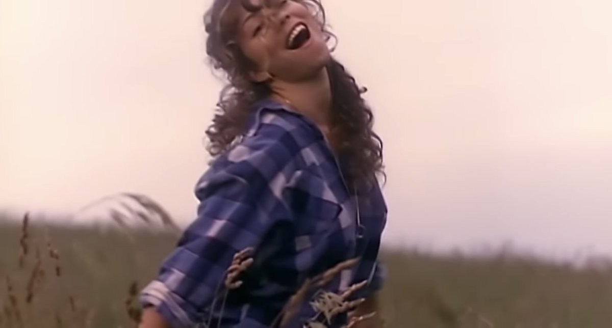 PopCrave's tweet photo. 30 years ago, Mariah Carey released “Dreamlover.” https://t.co/EXdqW4EMf4
