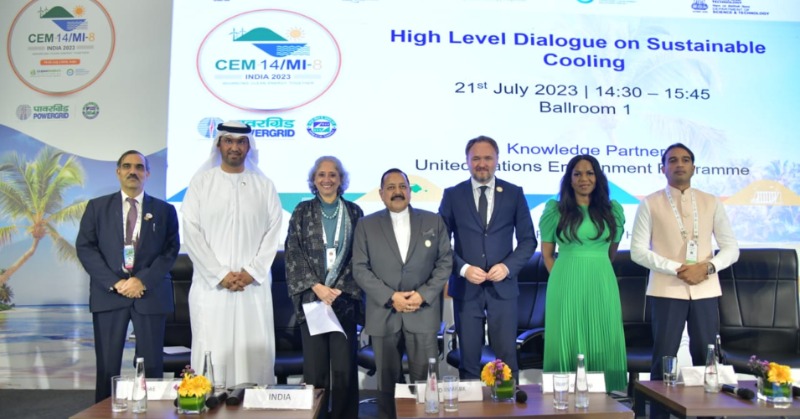 CleanCoolCollab's tweet photo. Ahead of #COP28, the Global Cooling Pledge calls on stakeholders to commit to action on a range of issues, including:

🌴Nature-based solutions
⚡️Super-efficient appliances
🔗Food &amp; vaccine cold chains
❄️District cooling
📝National Cooling Action Plans

Read more👇

#ActOnCooling