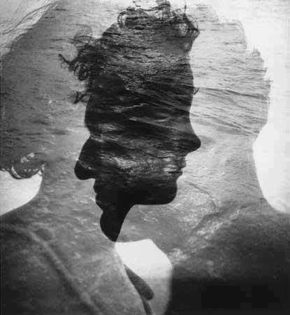 eli57912974's tweet photo. Quando due come noi #siincontrano , dopo il primo sguardo #èUnPoCome fermarsi per
#decidereComeMeglio continuare un dialogo che seppur silenzioso
#haSenso in tutti i sensi, perché semplicemente
#vieneDa l bene che ci diamo a piene mani...
#unTemaAlGiorno https://t.co/4QqpTZJWdx