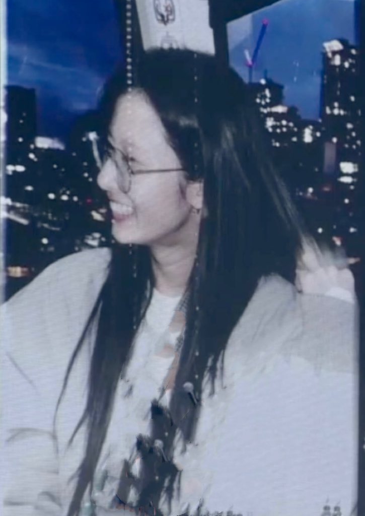 sanadorabel's tweet photo. i love to see sana from momo point of view https://t.co/rsX8mTbZaS
