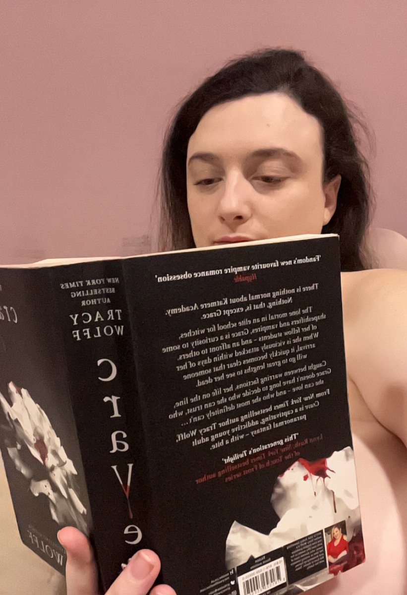 MissyK3229's tweet photo. Would you help me act out a scene? #booklover #onlyfansgirl #onlyfans https://t.co/8gBfWcvQiW