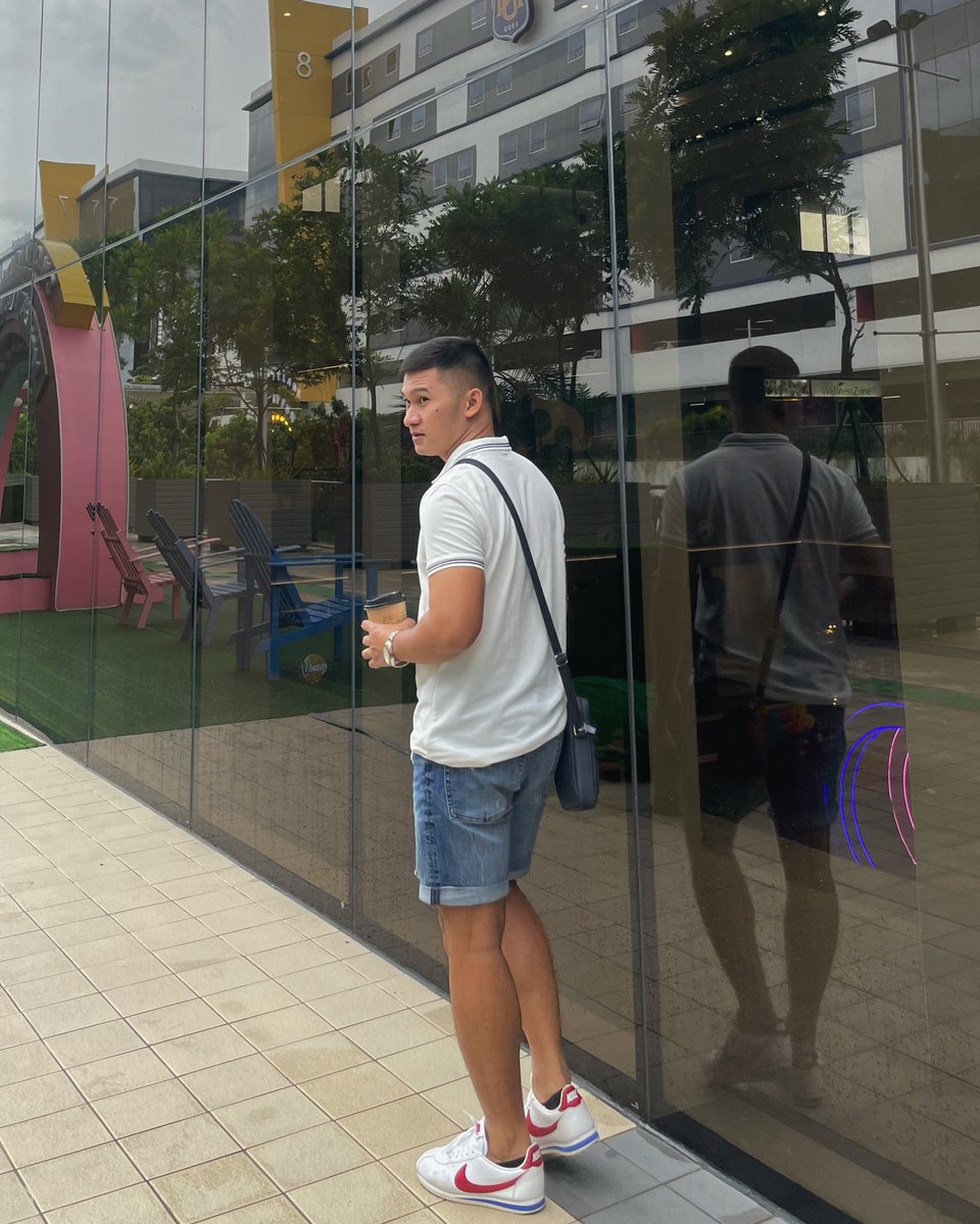 YazarArjay's tweet photo. Strolling around the city. #Pampanga https://t.co/FAVLqOLakF