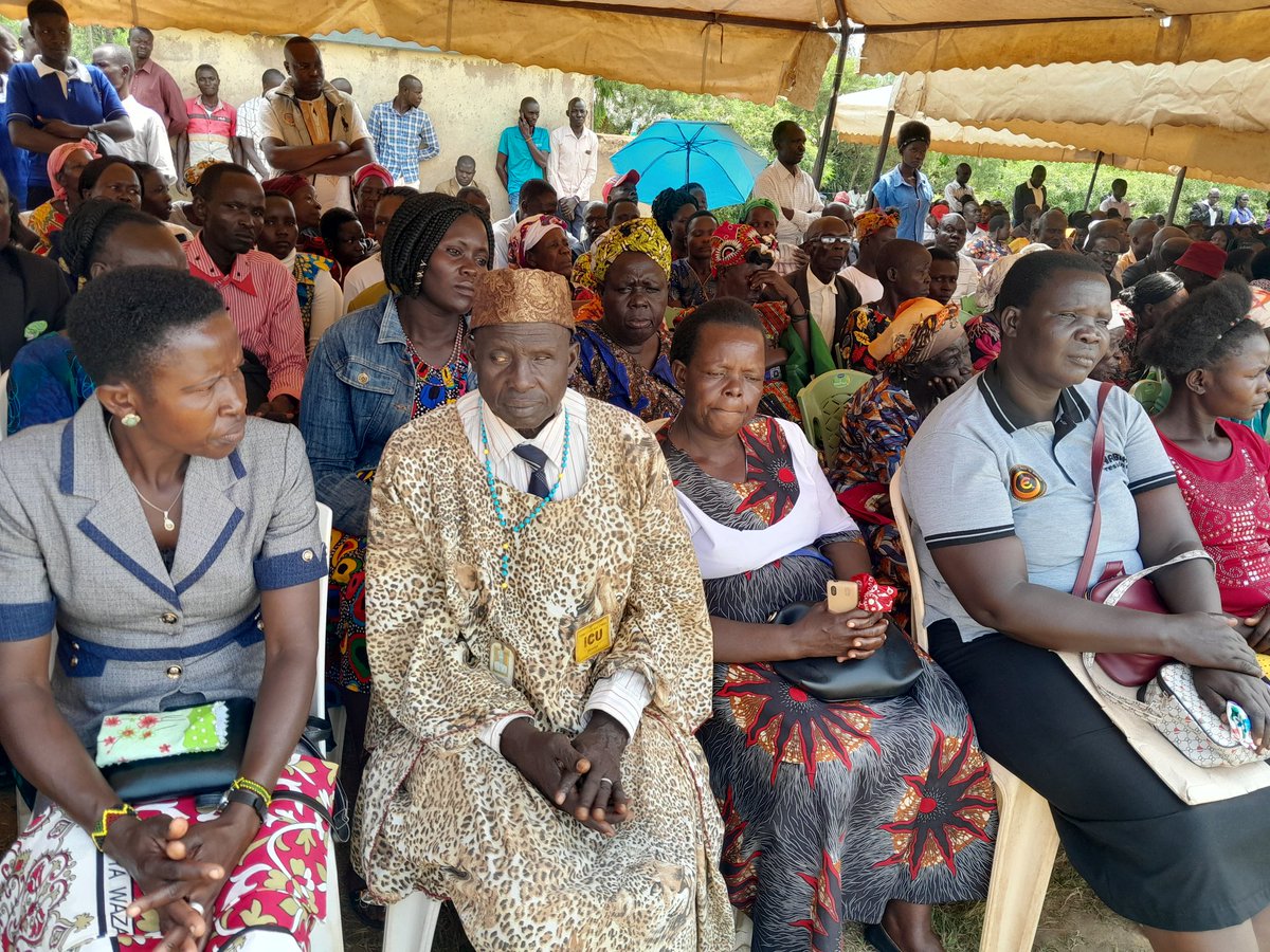Condoling with the family of the late Ochom Orute of Omoloi village,Asing'e location, Teso South sub-county. Words of wisdom from the great Karoli Emormor ,advisor Iteso Cultural Union( ICU).
<a href="/atekercarnival/">Atekercarnival</a> <a href="/Atekerpost/">Ateker Post</a> <a href="/misstourismteso/">Miss Tourism Teso</a>