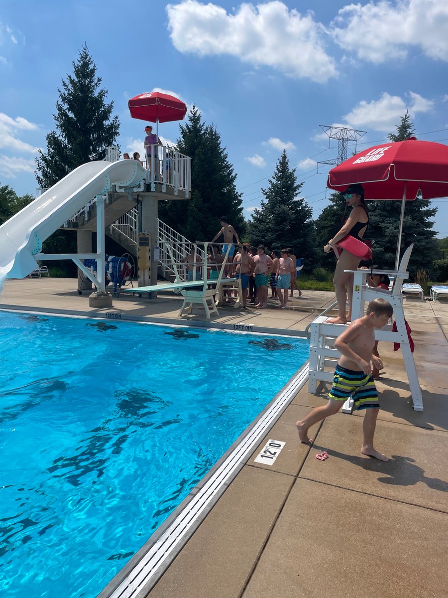 Great day of work with @devils_football and a trip to the water park to finish up training camp ‘23!! Always great to see the Titan Connection at Peotone 🏈🏋️‍♀️🎓 See YOU August 7