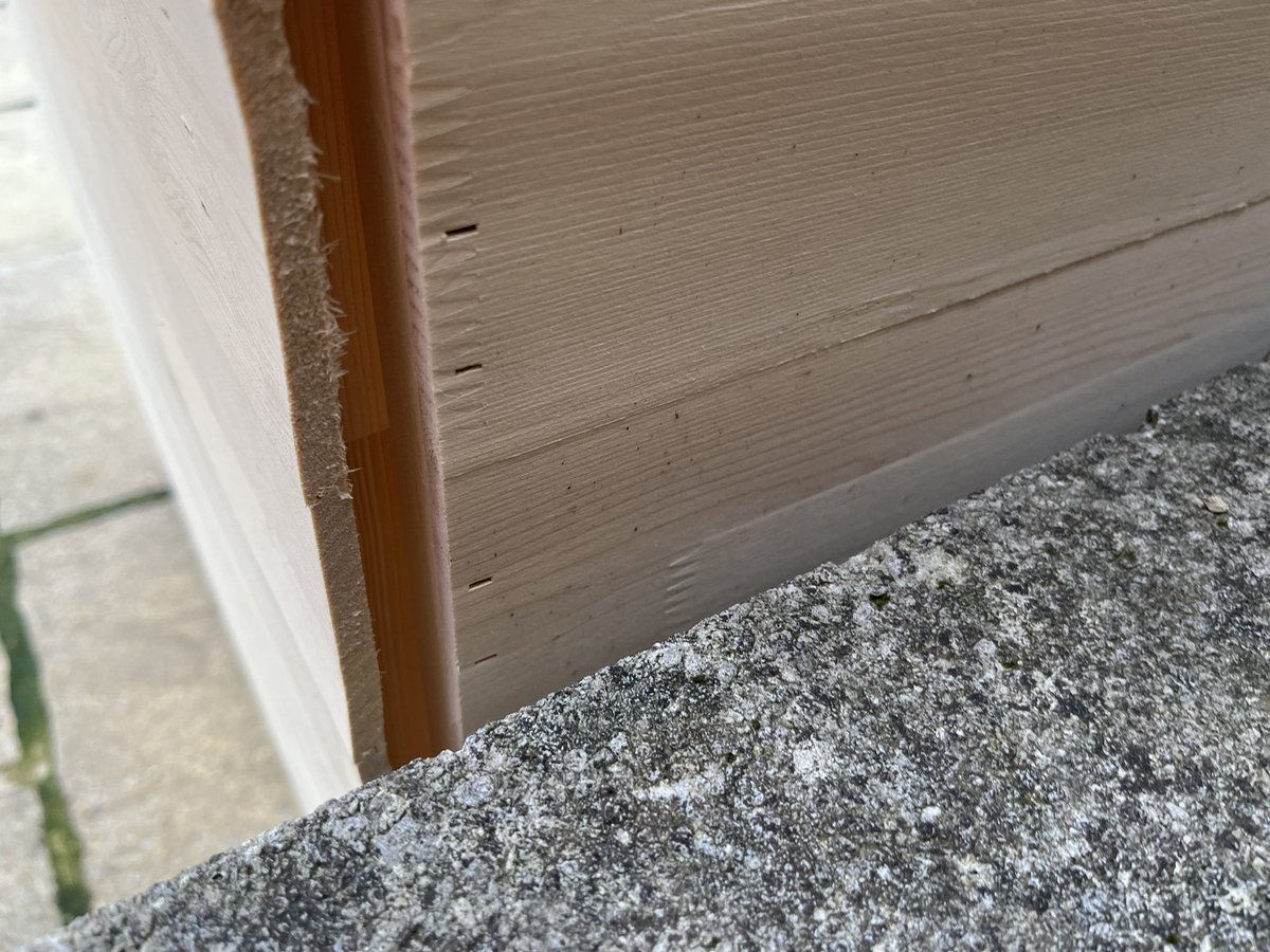 Heyitskayls's tweet photo. @VeryHelpers hi, I’m hoping someone can help, my delivery of a Wendy house has come. We have put this together and found some pretty noticeable damage. Some scrapes but biggest concern is the walls look like they are bowing out. https://t.co/fbamc9MNIw