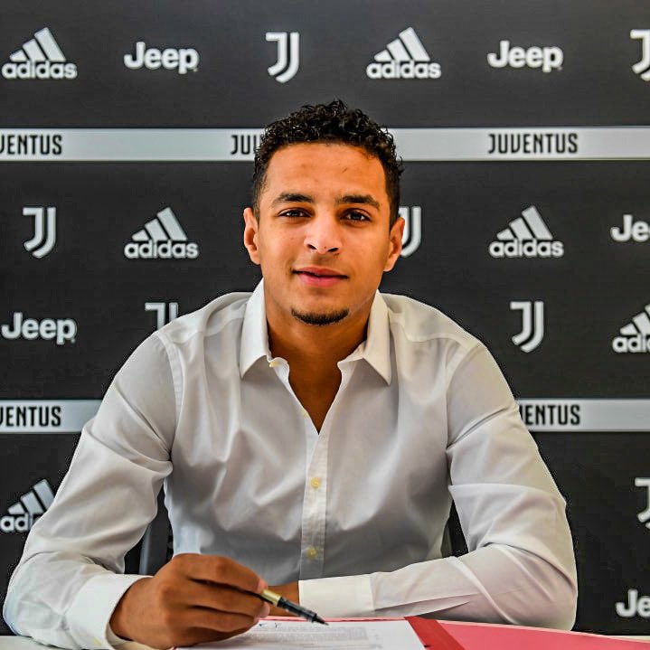 eurofootcom's tweet photo. 🚨🇳🇱 𝐎𝐅𝐅𝐈𝐂𝐈𝐀𝐋 | Juventus have terminated the contract of Mohamed Ihattaren (21) — he's now a free agent. https://t.co/2izxsxYJsf