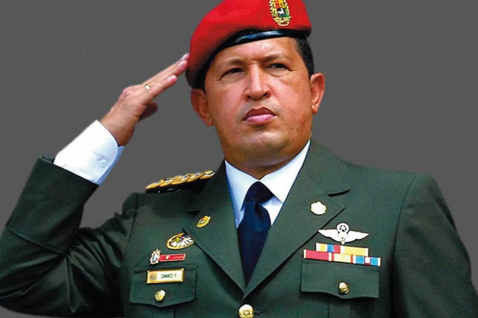 El  Presidente de Venezuela, y ejemplo del llamado "socialismo castrense latinoamericano". ChavezVive <a href="/Cubacooperabol2/">Brigada Médica 🇨🇺 Bolívar🇻🇪</a> #CubaPorLaVida