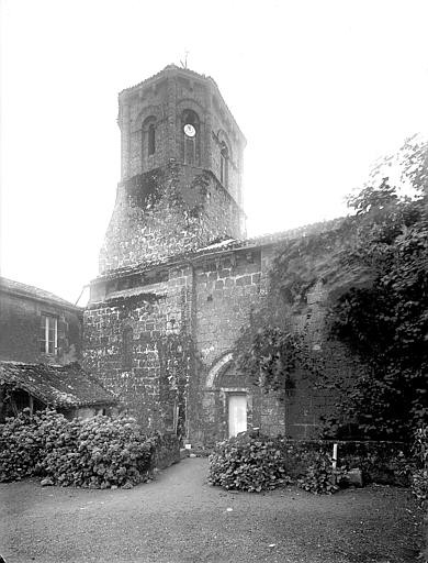 MonumentumFr's tweet photo. Eglise Saint-Saturnin à #LeTallud (#DeuxSèvres) Construction XIIe siècle. Clocher : inscription par arrêté du 22 octobre 1926.
Suite 👉 https://t.co/XiddOTVXc3
#Patrimoine #MonumentHistorique https://t.co/BZB9Y5JOmb