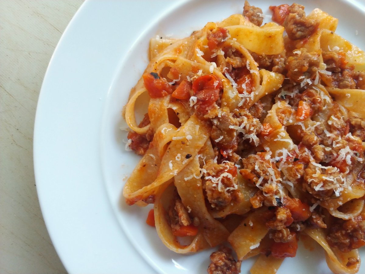 BobSkiba's tweet photo. Home made tagliatelle with sausage ragù https://t.co/kD7aYbQXrN