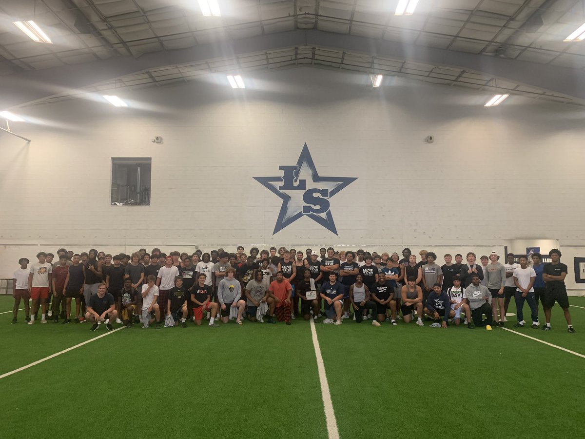 PCnowisthetime's tweet photo. The #FAMILY just does it different‼️ Another Summer program in the books with the @LSHSRangers and it was the best one yet 😤 Time to go take what’s OURS! 

Big S/O to these groups, all of our award winners, and our ⭐️s of the Year: Brandyn Muirhead and Orlando Minor! https://t.co/0P5ceI1zAX