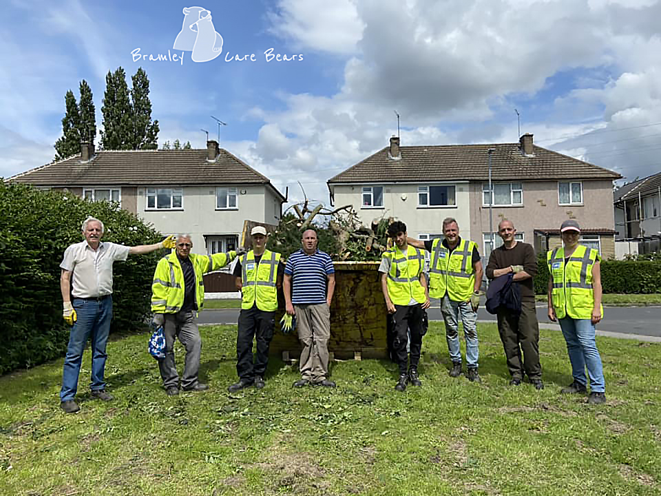 bramleycarebears.co.uk/post/25-07-202… @kevin_ritchie1 @CllrCarolineG @TomForBramley @bramleybaths @WLDispatch @LeedsNews @yorkshirepost @BBCLeeds @BBCLookNorth @BramleyElderly @BramleyClothing @BramleyBaptist @BramleyTrinity @bramleybuffs @BramleyMermaids @HousingLeeds