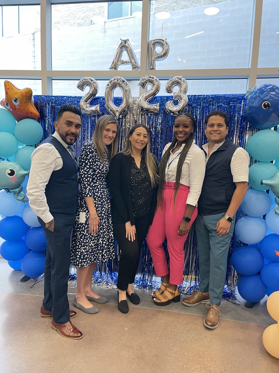 rocharoy's tweet image. Fortunate to embark on my 1st AP appointment @OrangeGroveAISD!

The first days included continuous learning alongside my new team and #APRI cohort wait…
1st year APs.👏🏽#AldineRising🎓

That’s me on the district’s presentation!