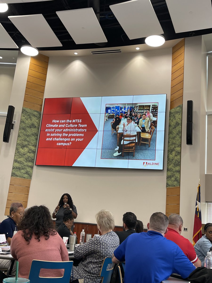 rocharoy's tweet image. Fortunate to embark on my 1st AP appointment @OrangeGroveAISD!

The first days included continuous learning alongside my new team and #APRI cohort wait…
1st year APs.👏🏽#AldineRising🎓

That’s me on the district’s presentation!