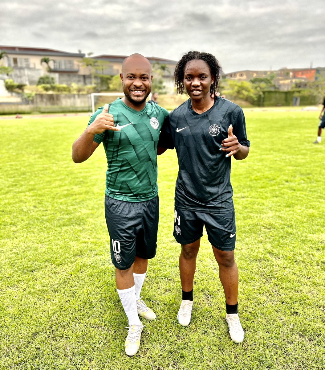 Fanou, le visage du football féminin gabonais. 

Winnie Mapangou est sans conteste la meilleure footballeuse gabonaise de l’histoire.
La première, jusque-là, à avoir intégré un club professionnel européen (<a href="/SB29/">Stade Brestois 29</a>).

Un modèle pour les plus jeunes filles au pays. 

#Gabon