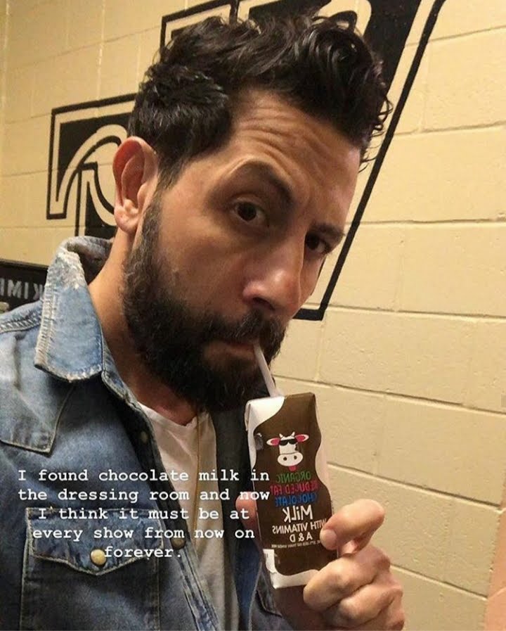 olddominionfan's tweet image. It&apos;s national milk chocolate day which means I have a reason to post this. 😌
#nationalmilkchocolateday #olddominion #odarmy