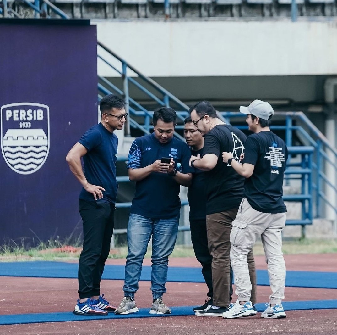 LalajoPersib's tweet photo. Alhamdulillah KEMENANGAN PERTAMA... 😎 #BekerjaDariHati #PersibDay https://t.co/kS5mV5TPbU