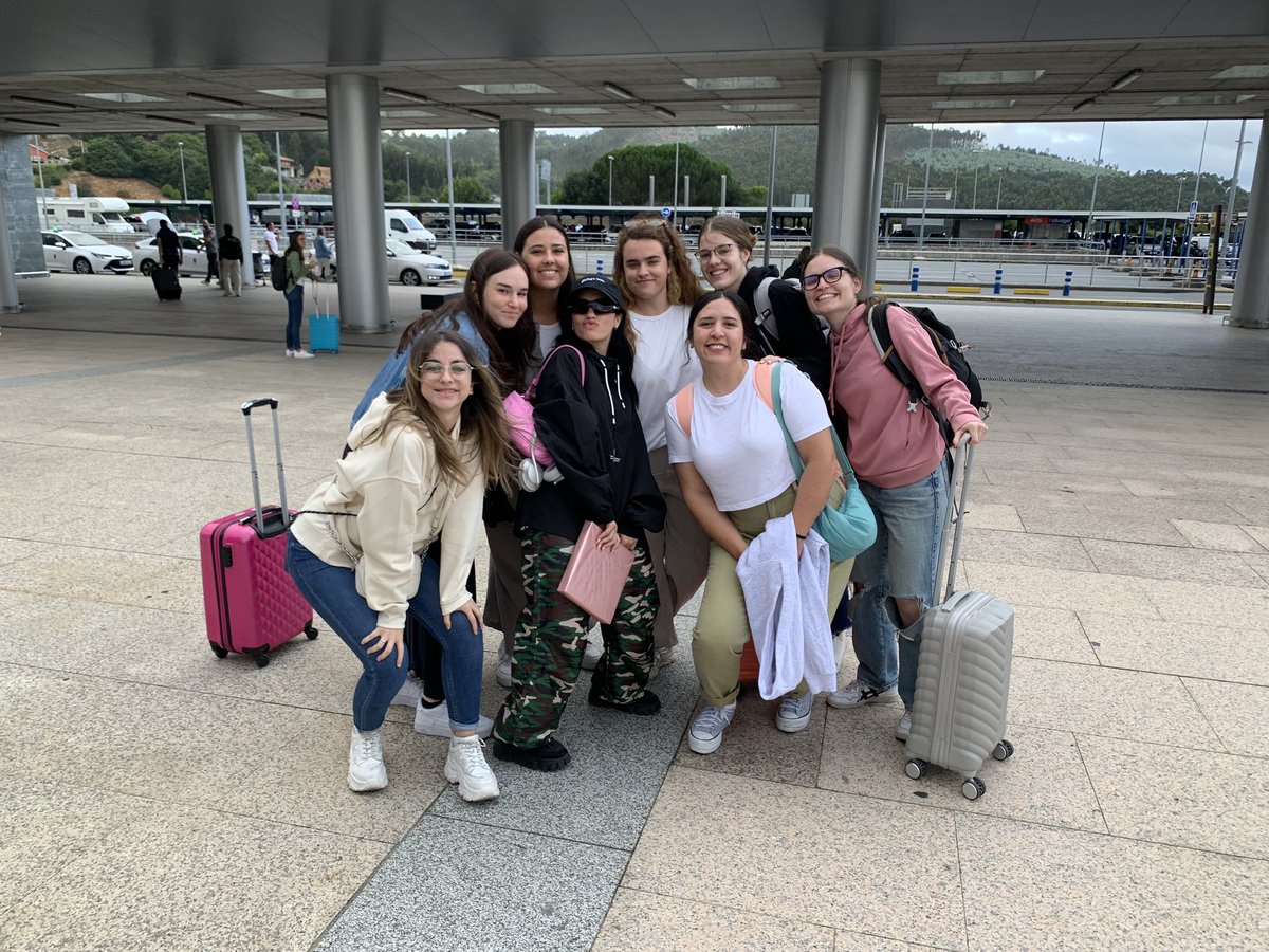 lalinoticias1's tweet photo. #LaliConFans π¦
#lali #laliesposito @lalioficial https://t.co/ZyIwJWl1Tj