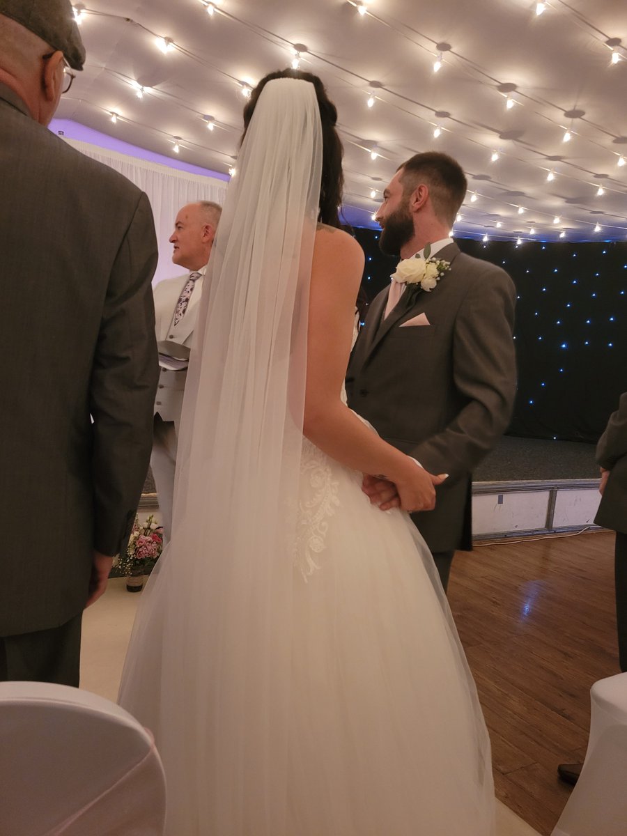 DewiWatson's tweet photo. Went to my aunts wedding today! Still at it and waiting for food, hope you all have a good day! https://t.co/7OxQOL7Y3z