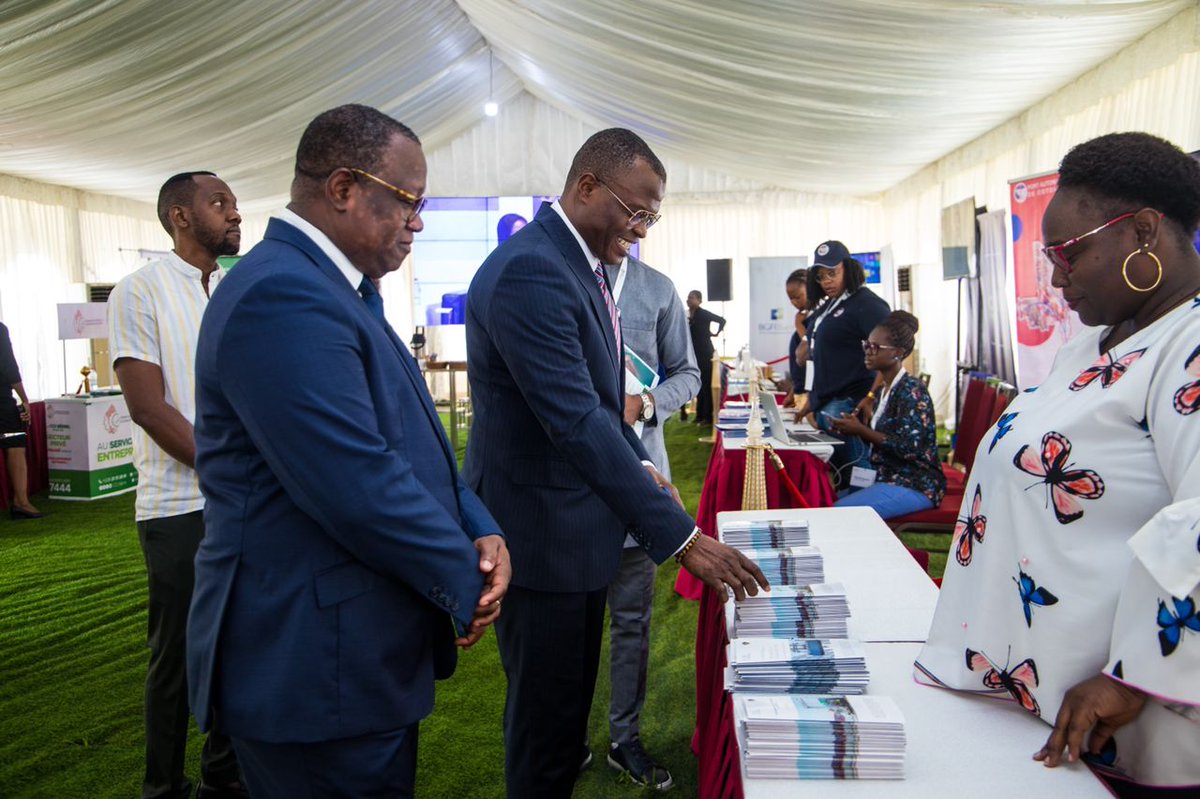 #CCIBENIN: BIF 2023 ; Lancement de la 6ème édition le 27 juillet 2023 en présence de plusieurs autorités dont le Président de la CCI Bénin
cci.bj/articles/468/b…