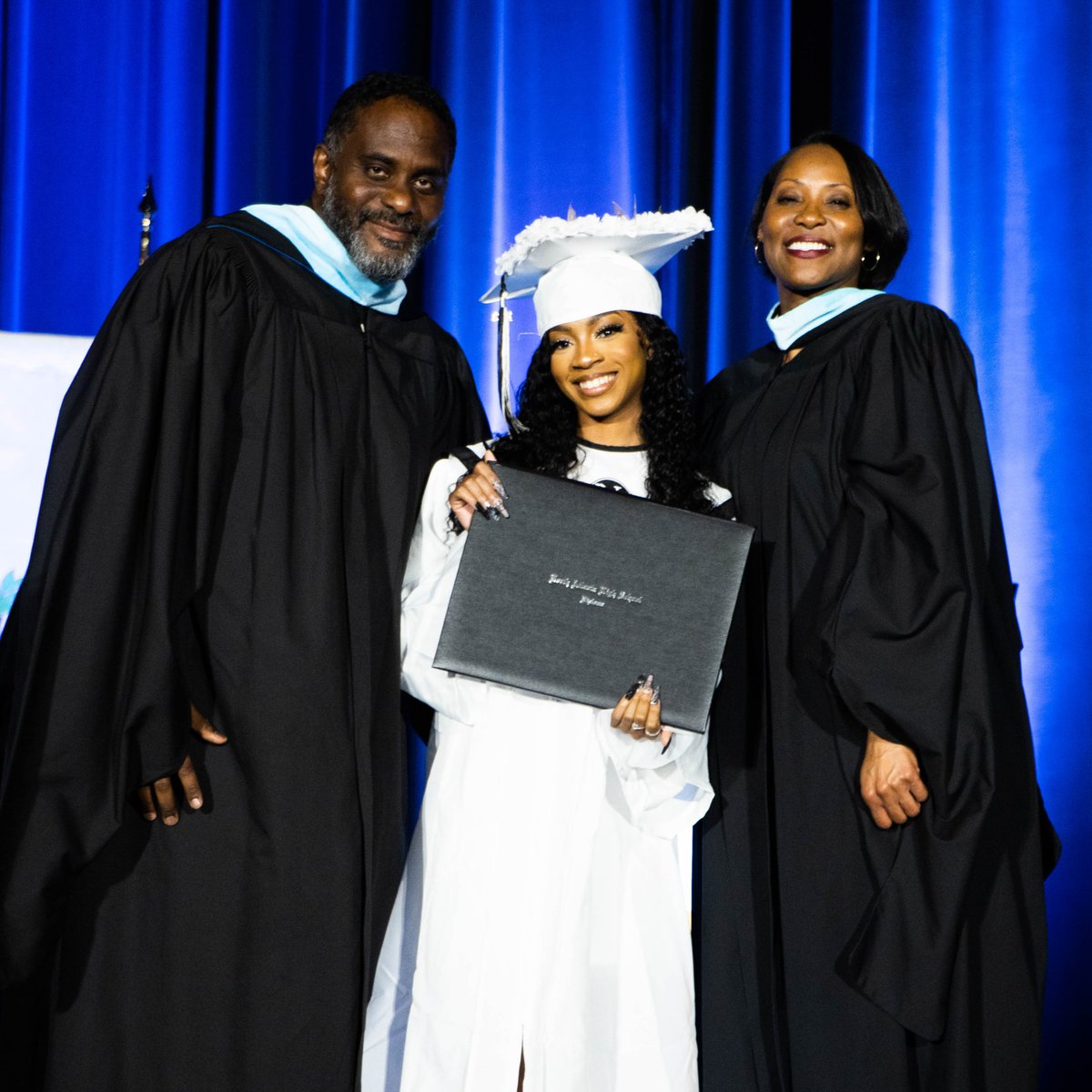 apsupdate's tweet image. "Hold up, wait a minute. Y'all thought we was finished?" 

We are still celebrating the Class of 2023! Congrats to all the students who graduated at Summer Commencement. You should be proud of yourself for all your achievements! #Classof2023 #AtlantaPublicSchools #IYKYK