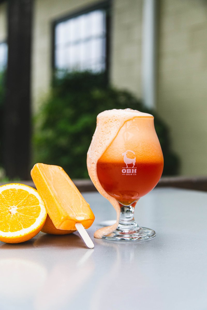 🍊🍻 Tomorrow, we're unleashing our Orange Dreamsicle Sour Ale! 🍊🍻

🍊🍦 Imagine the juiciest oranges blended w/ the smooth &amp; velvety goodness of a dreamy ice cream treat. 

It’s going to be a hot weekend &amp; a glass of Orange Dreamsicle Sour Ale is the perfect way to cool down.