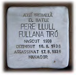 MemoriaMallorca's tweet photo. Dia 17 agost d 1936, Pere Llull 'Tiró', batle @Aj_Algaida és assassinat junt al seu pare i el seu germà al cementiri de Son Coletes. En Pere fou identificat al maig de 2021 en el marc del IIPla d'exhumacions del @goib.

👉Rafel Antich ens parla d'ells aquí https://t.co/QoXSAcL7kK https://t.co/hqUzxMdwxa