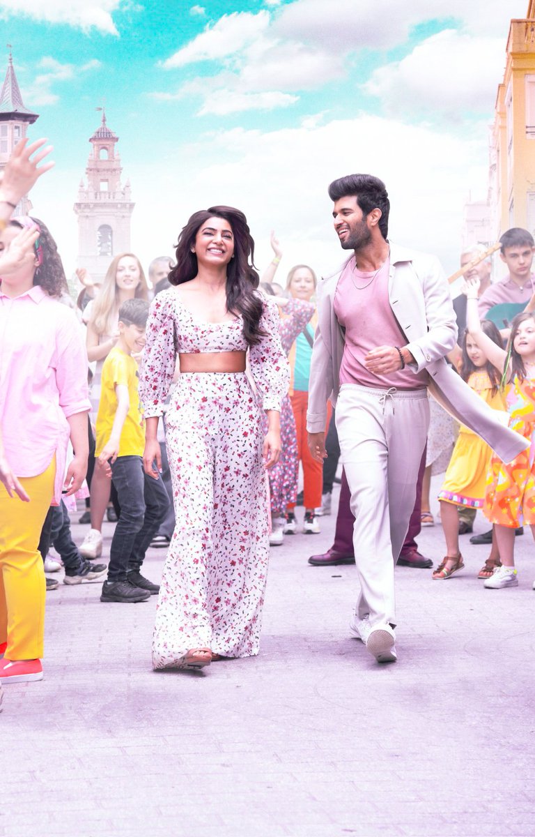 mr_rowdi's tweet photo. #Kushi title song Out now๐๐ถ
Check it out - https://t.co/lubqqEybuQ
#KushiThirdSingle #VijayDeverakonda #SamanthaRuthPrabhu https://t.co/GQwppL7xWT