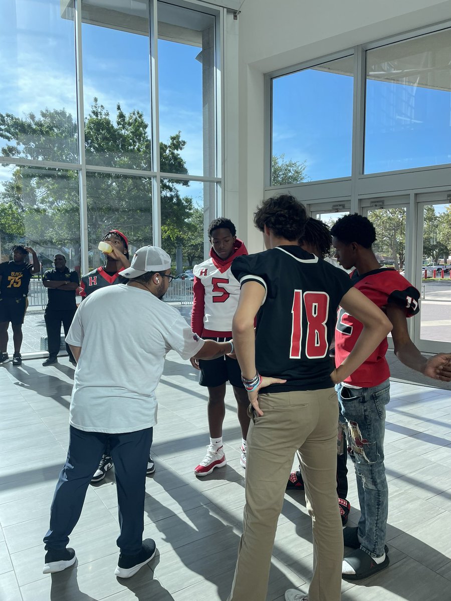 RaiaLong's tweet photo. @HHSFootball7 at Media Day https://t.co/TX7WhIxNzu