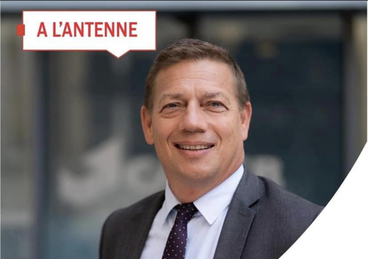 Interdiction des #chaudières gaz, <a href="/reponcapeb/">Jean-Christophe Repon</a> rappelle sur <a href="/franceinter/">France Inter</a> « Le <a href="/gouvernementFR/">Gouvernement</a> a fortement subventionné la chaudière gaz jusqu’à l’année dernière. Il y a des emplois derrière. Il est impensable d’imaginer reconvertir 210 000 installateurs dans un délai si court »