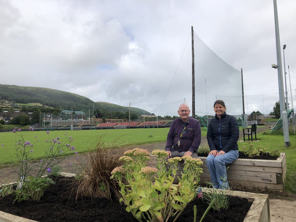 Natural World Products (NWP) (@natural_wp) on Twitter photo Thanks to <a href="/BelfastHills/">Belfast Hills</a> volunteers for helping out <a href="/Paddies1906/">Pádraig Sáirséil CLG</a> We are re vamping the raised planters to include a wide variety of pollinating and perennial plants. Plants and compost are one thing but sometimes you need a little help from your friends 😄#communitysupport Thanks to <a href="/BelfastHills/">Belfast Hills</a> volunteers for helping out <a href="/Paddies1906/">Pádraig Sáirséil CLG</a> We are re vamping the raised planters to include a wide variety of pollinating and perennial plants. Plants and compost are one thing but sometimes you need a little help from your friends 😄#communitysupport