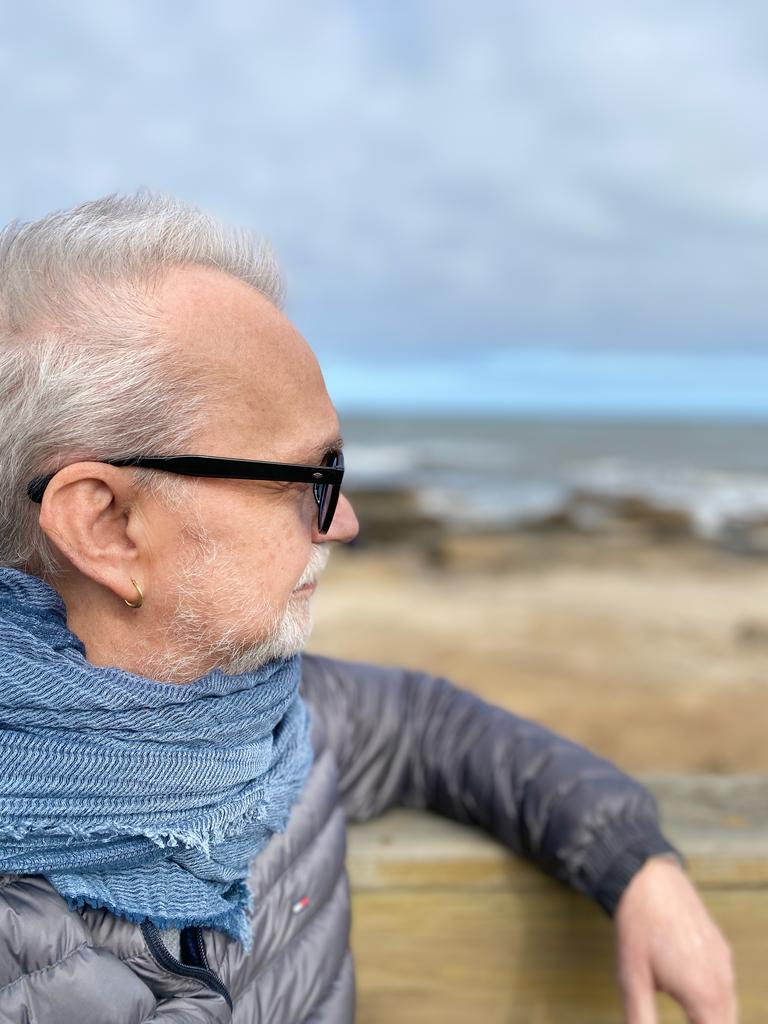 Descansando y juntando energías para volver a verlos. Feliz de volver a tocar en el 12 de noviembre, me preparo con todo. ¡Los veo en el ÓPERA!

🎟️ Entradas acá: ticketek.com.ar/david-lebon/te…  

#Lebon50Años #HerenciaLebon
<a href="/SonyMusicArg/">Sony Music Argentina</a> <a href="/Artesgroup/">Artes Group</a> <a href="/gibsonespanol/">Gibson en español</a> <a href="/gibsonguitar/">Gibson</a>