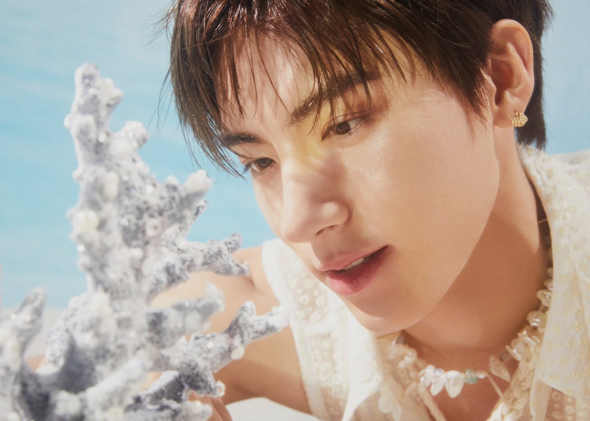 IST_THEBOYZ's tweet photo. THE BOYZ 2ND ALBUM [PHANTASY] Pt.1 Christmas In August Concept Photo #GLITTER

✨ 2023.08.07 6PM Release

#THEBOYZ #더보이즈 #PHANTASY #Christmas_In_August https://t.co/OZyri2YZo2