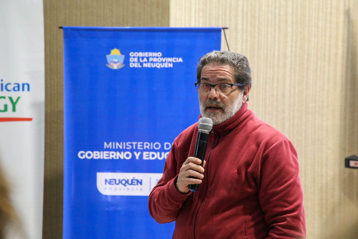 RFlutsch's tweet photo. Esta propuesta, llevada adelante de manera conjunta con #PanAmericanEnergy y la #OEI, está dirigida a equipos directivos y docentes, con el objetivo de promover mejoras en las propuestas de enseñanza y aprendizaje en el área curricular de #Matemática https://t.co/d8f05jYi76
