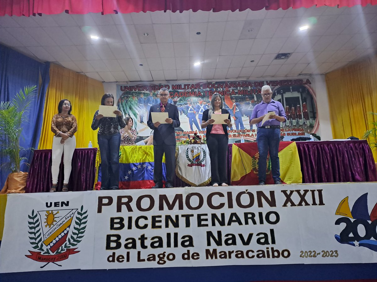 CDCEAragua's tweet photo. #28Julio
Autoridad Única de Educación @PiedadQuintana1 estuvo presente en el acto académico de la U.E.N Creación Campo Alegre, donde más de 100 estudiantes recibieron su título de Bachiller.
#AmigoComandante 
@NicolasMaduro 
@_LaAvanzadora 
@MPPEDUCACION 
@Soykarinacarpio https://t.co/HG5TrRE4YO
