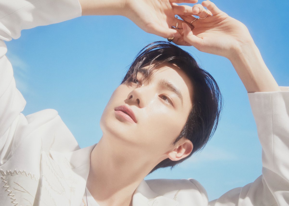 THE BOYZ 2ND ALBUM [PHANTASY] Pt.1 Christmas In August Concept Photo #GLITTER

✨ 2023.08.07 6PM Release

#THEBOYZ #더보이즈 #PHANTASY #Christmas_In_August