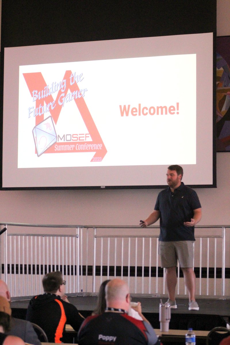 Dr Tony Gragnani giving the State of MOSEF address.