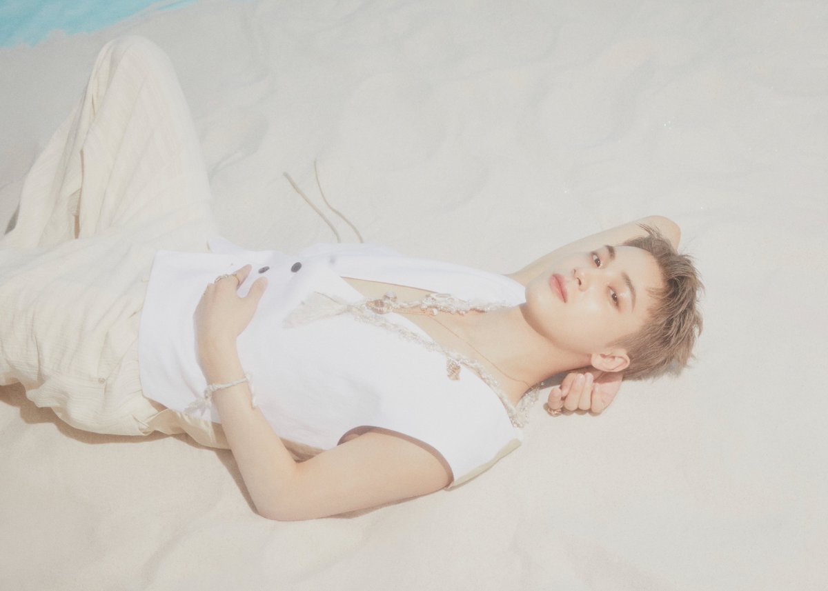 THE BOYZ 2ND ALBUM [PHANTASY] Pt.1 Christmas In August Concept Photo #GLITTER

✨ 2023.08.07 6PM Release

#THEBOYZ #더보이즈 #PHANTASY #Christmas_In_August