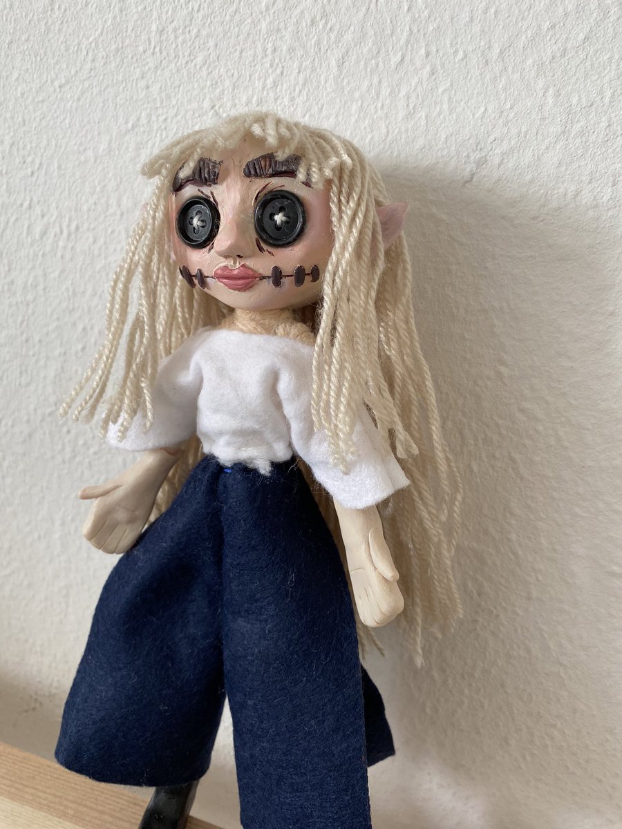 I am looking for some new: 

                       🫧
        🫧                          🫧
 
    🫧     #artmoots      🫧

        🫧                          🫧
                        🫧

Show me your art!! 

#coraline #dollmaking #artist