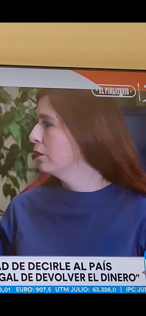 luciavou's tweet photo. … cómo es posible que “trabaje” en el Congreso una delincuente… NO hay límite de castigo para estos “honorables⁉️ ⁦@Camara_cl⁩ https://t.co/igof7XxRup
