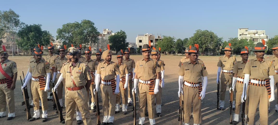 सरकार द्वारा चुनाव से पूर्व 9840 बेसिक अनुसार सातवें वेतन आयोग  2400/- ग्रेड पे की बेसिक का निर्धारण कर वेतन विसंगति को दूर किया जावे।
#सरकार_चुनावी_वादा_पूरा_करो
<a href="/ashokgehlot51/">Ashok Gehlot</a>
<a href="/RajCMO/">CMO Rajasthan</a> <a href="/1stIndiaNews/">First India News</a> <a href="/jpk_11/">जय प्रकाश कुमावत ,नागरिक सुरक्षा समन्वय समिति</a> <a href="/HansrajGurjarR/">Hansraj Gurjar</a> 
<a href="/GovindDotasra/">Govind Singh Dotasra</a>