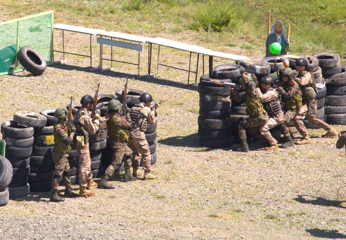Exercise #NomadicElephant 2023

Achieving Synergy & Interoperability.

Troops of both the Nations in action during the Joint Exercise at #Mongolia.

#DefenceCooperation
#IndianArmy
#IndiaMongoliaFriendship