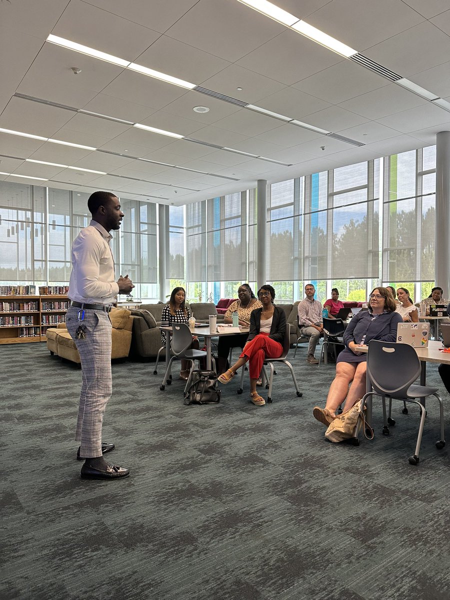 pnabbie's tweet photo. Kicking off a great day with the new class of @SCASCD #EmergingLeaders at @mullerroad
Appreciate @RichlandTwo @DrBrandonRoss for the hospitality! https://t.co/aVPv4mIEUG