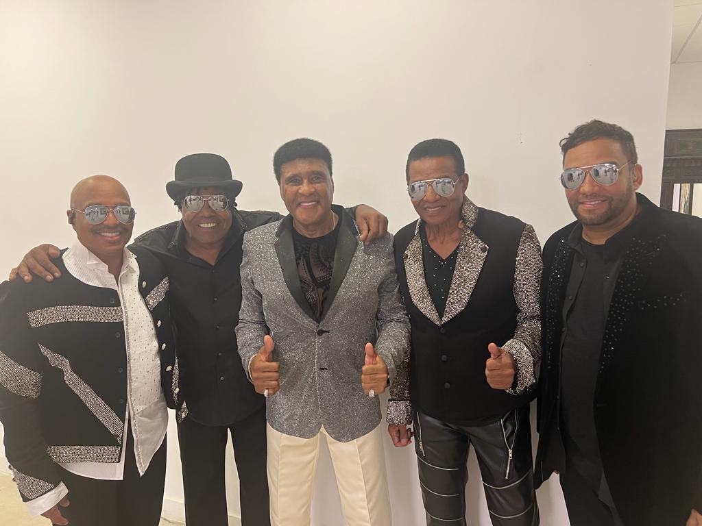 Great nite in Marbella  on stage with the Jackson’s 🎼🎼🎼
