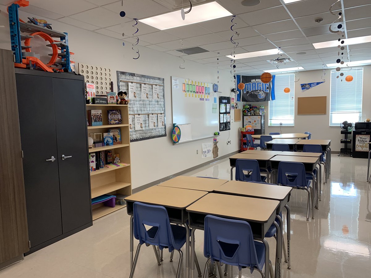 MrsLopezMagic's tweet photo. Getting ready to start Year 2 of #MagicMath! This year, I’ll be introducing #MagicScience to inspire my future leaders! Please help me bring the Magic by donating to our class list: https://t.co/F5Dd6hf8rD @OrlandoMagic @jalensuggs @Pp_doesit @wendellcarter34 @OMYF @nbacares https://t.co/FpoJHja0KP