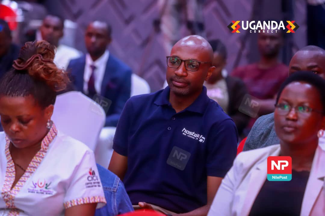 DicksonMushabe's tweet photo. This being an important event, I debated whether to put on a suit or a branded @Hostalite T-shirt.
#Dearstartup, Put your Brand on, anytime anywhere.
If it's an important function, wear your brand so that important people can see it. @Ugconnect_
@_ugandaconnect #UgandaConnect https://t.co/CrraMrtP6E