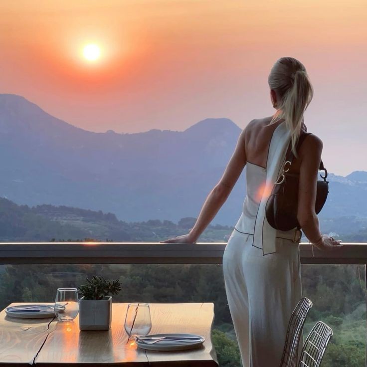 ___Jale's tweet photo. ♡♡

Birini Derinden #Seversen CESARETLENIRSİN,
Biri Seni Derinden #Severse GÜÇLENİRSİN.! 
🌤
Derinden #Sevilmeniz Dileğiyle, 
___________İyi #Akşamlar☕️⚘️🎶🕊♥️
💫 https://t.co/7AwWTJcgQq
